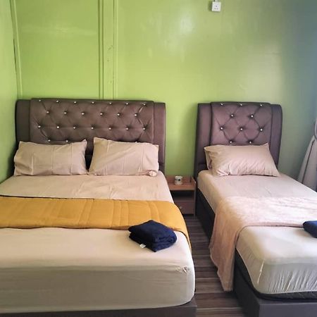 Oceanboys Inn Kampong Pasir Panjang  Extérieur photo