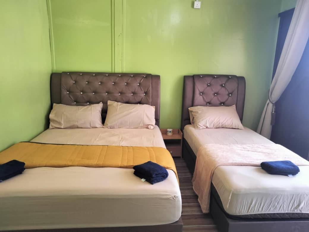 Oceanboys Inn Kampong Pasir Panjang  Extérieur photo